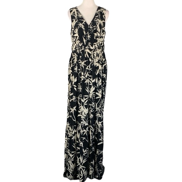 Express Black Maxi Dress with White Palm Print- NWT_-S - Picture 3 of 16